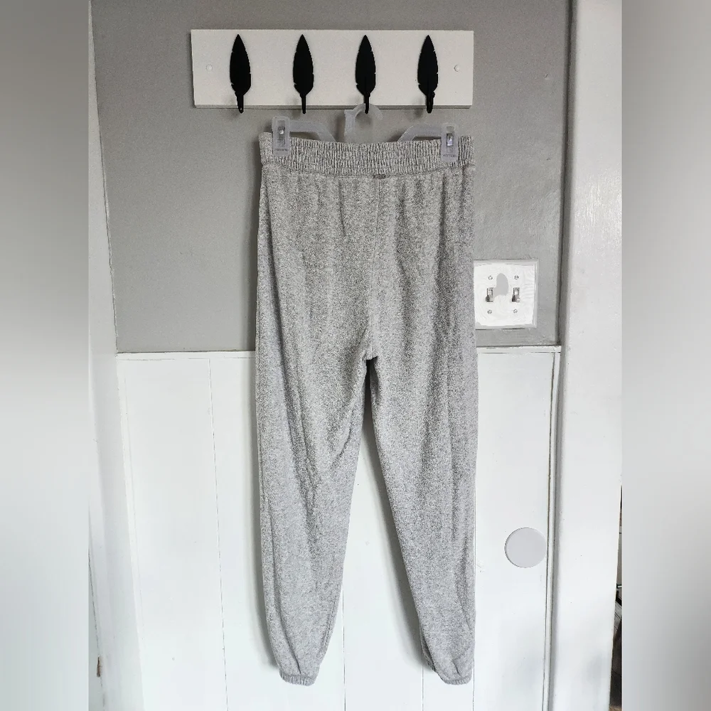 Gilly hicks Terry Cloth jogger with pockets grey medium. - Picture 7 of 7